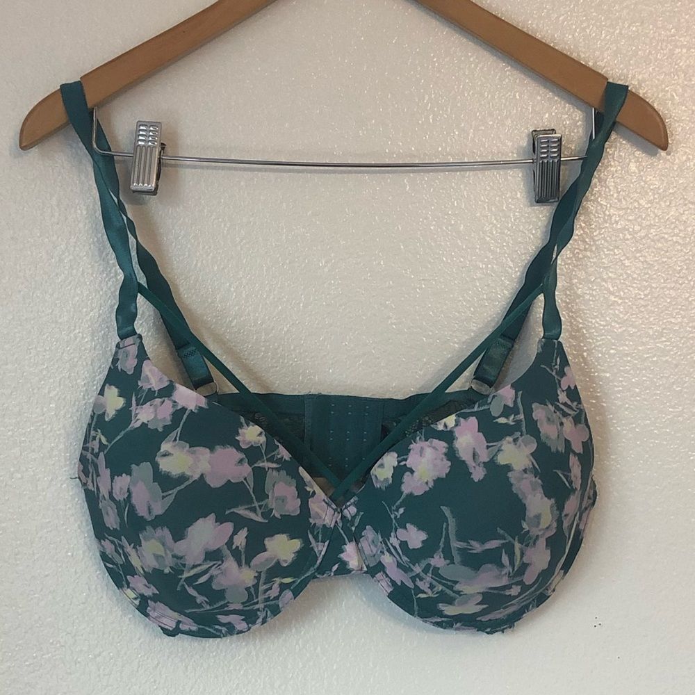 XOXO Criss Cross Teal Lined Bra with Purple Floral Design with Lace Band 38DD